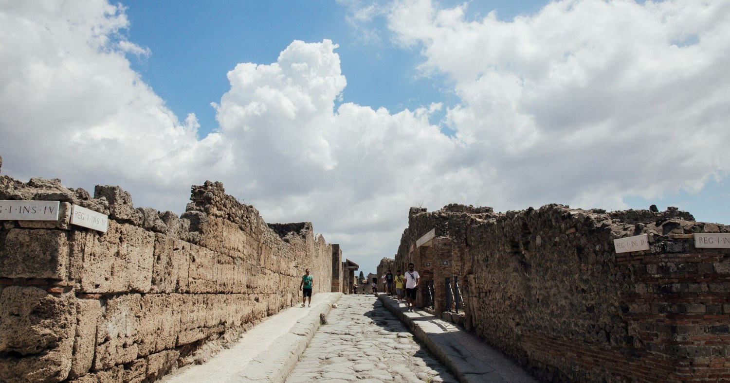 Pompeii and Herculaneum Tour
